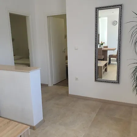 Apartment Rados Dugopolje Buitenkant foto